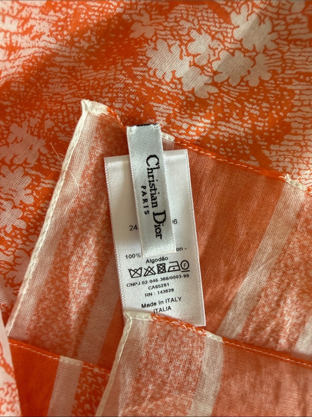 Dior Wrap - Picture 3 of 6